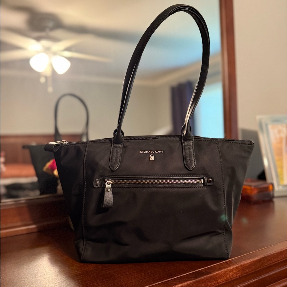 Michael Kors Kelsey Nylon Tote